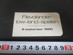 sticker 1980 flevolander low-land-spelen, Ophalen, Zo goed als nieuw, Bedrijf of Vereniging