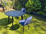 Eettafel met twee stoelen, Ophalen, Zo goed als nieuw, Twee