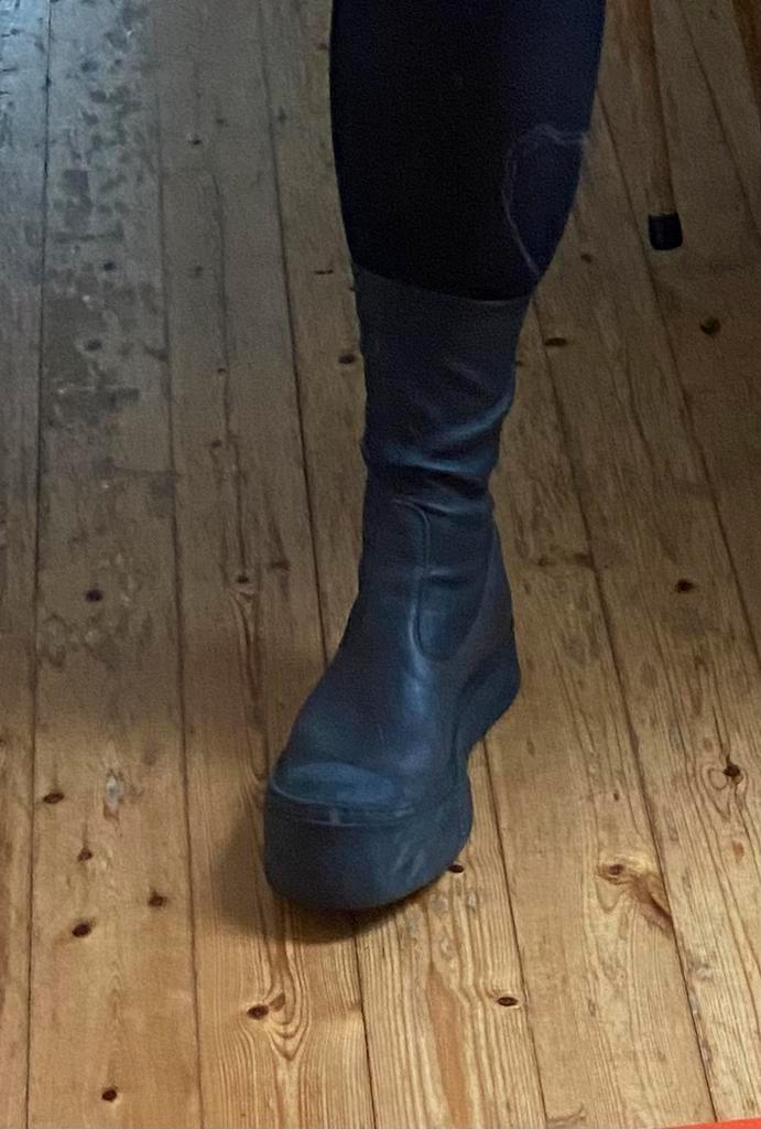 Lofina grafiet-grijze laarzen maat 41 nieuw, Kleding | Dames, Schoenen, Zo goed als nieuw, Hoge laarzen, Grijs, Verzenden