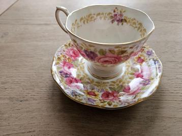 Royal albert bone china theekopje beschikbaar voor biedingen