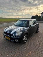 Mini 1.6 16V Cooper 2007 Zwart, Auto's, Mini, Voorwielaandrijving, 4 cilinders, 4 stoelen, Leder en Stof
