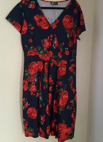 Rockabilly rode rozen zwarte jurk. beschikbaar voor biedingen