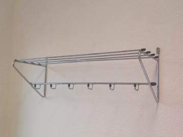 Vintage metalen kapstok minimalistische wandkapstok metaal beschikbaar voor biedingen