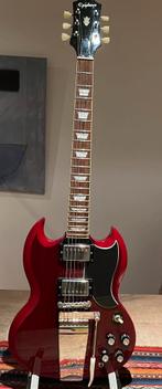 Epiphone SG Standard Maestro Vibrola met koffer, Muziek en Instrumenten, Ophalen, Zo goed als nieuw, Solid body, Epiphone