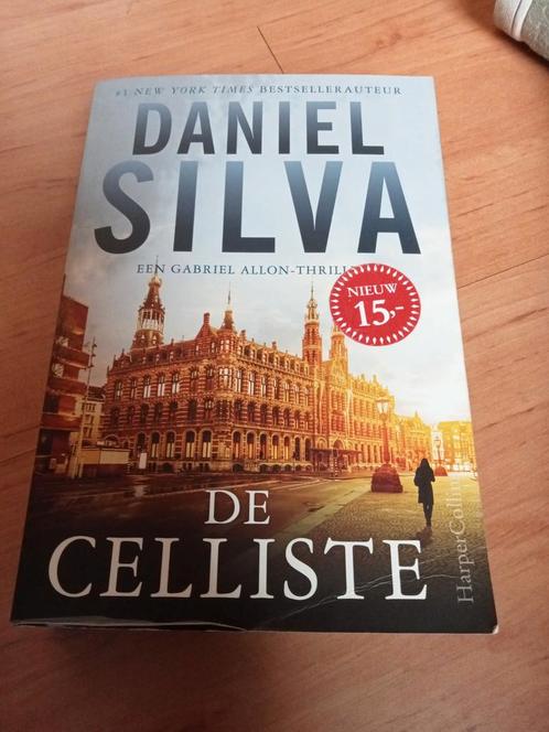 Daniel Silva - De celliste, Boeken, Thrillers, Zo goed als nieuw, Nederland, Ophalen of Verzenden