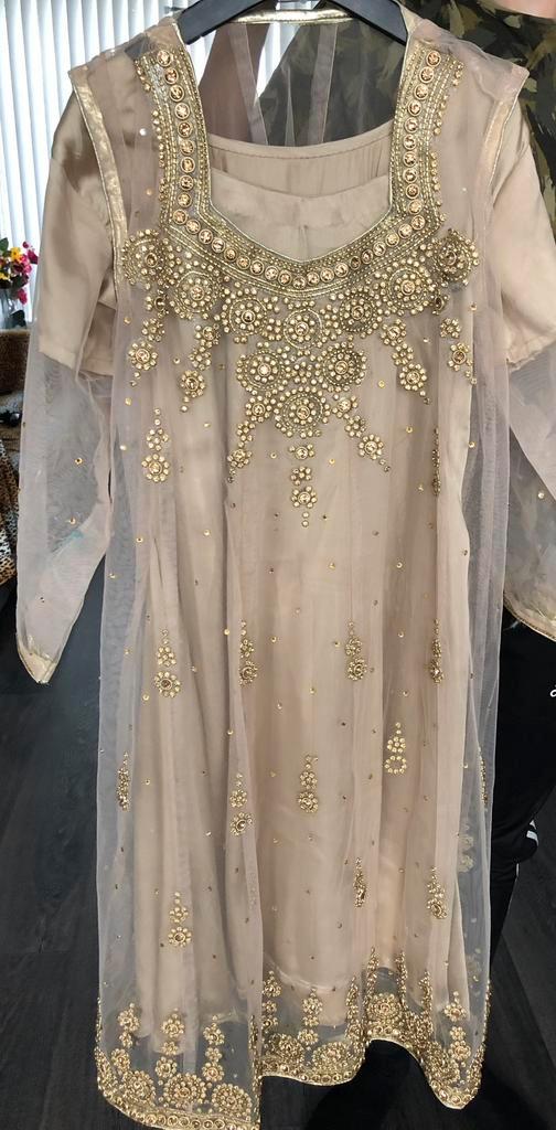 Indiase/Pakistaanse gouden anarkali kurti shalwar kameez set, Kleding | Dames, Gelegenheidskleding, Zo goed als nieuw, Overige typen