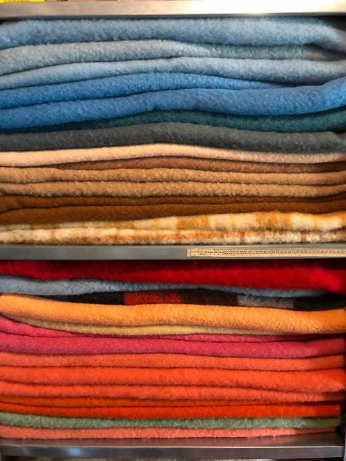 Wollen peuterdekens ledikant kinderen 100% wol, Kinderen en Baby's, Kinderkamer | Beddengoed, Zo goed als nieuw, Deken of Dekbed