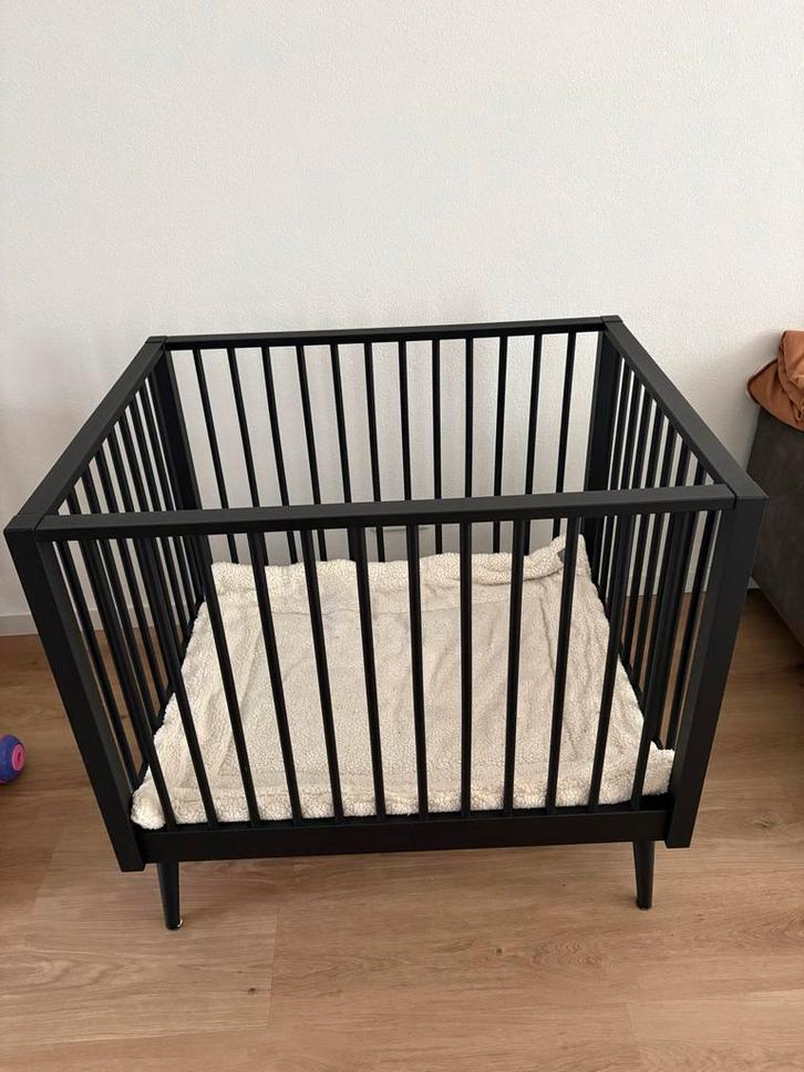 Baby box, Kinderen en Baby's, Boxen, Zo goed als nieuw, Rechthoekig, In hoogte verstelbaar, Boxkleed, Ophalen