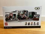 LEGO Queer Eye - The Fab 5 Loft - 10291 (SEALED), Ophalen of Verzenden, Nieuw, Complete set, Lego