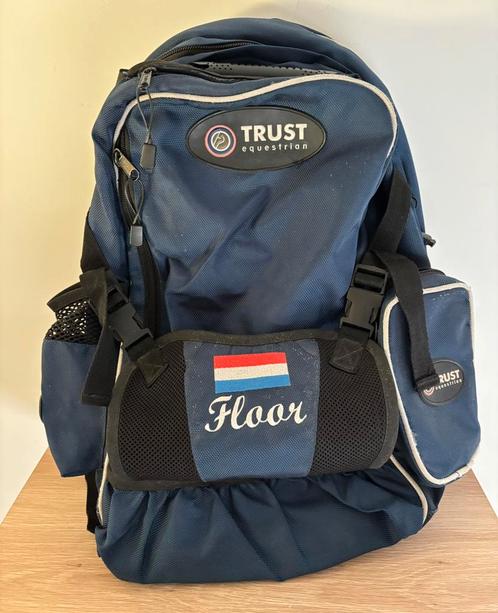 Handige groomtas / rugzak Trust Equestrian, Dieren en Toebehoren, Paarden en Pony's | Overige Paardenspullen, Zo goed als nieuw