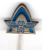 HANOMAG blauw op zilverkleurig tractor speldje ( D_242 ), Verzenden, Zo goed als nieuw, Transport, Speldje of Pin