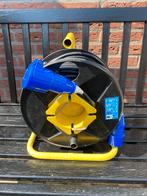 Haspel met Neopreen kabel (CCE stekkers), Caravans en Kamperen, Ophalen, Gebruikt