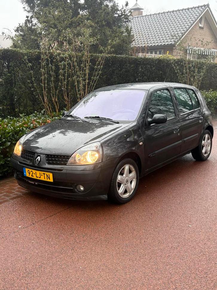 Renault Clio 1.6 16V RXE 5DR 2003 Zwart, Auto's, Renault, Particulier, Clio, Benzine, D, Hatchback, Handgeschakeld, Origineel Nederlands