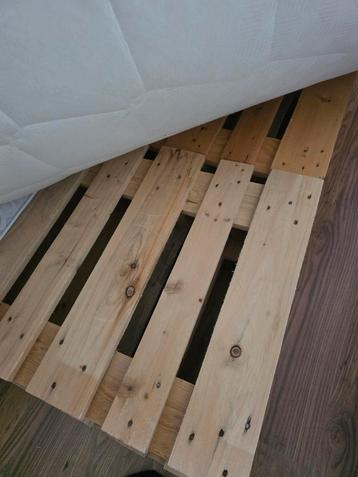 Pallet bedbodem 2x2 meter - Overcompleet! beschikbaar voor biedingen