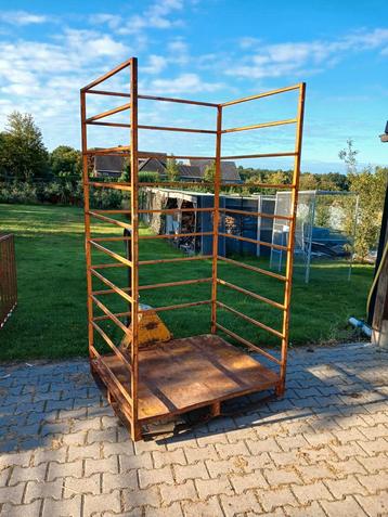 Openhaardhout opslag beschikbaar voor biedingen