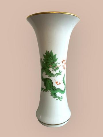 Antieke Meissen Drakenvaas Chinoiserie beschikbaar voor biedingen