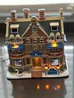 Lemax white swan inn met vlag, Ophalen, Zo goed als nieuw