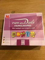 Van Dale Familiespel - Taalspel voor Jong & Oud!, Hobby en Vrije tijd, Gezelschapsspellen | Bordspellen, Drie of vier spelers
