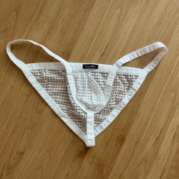 String wit met gaatjes, XL nieuw gay / hetero beschikbaar voor biedingen
