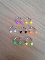 Nieuwe hoefijzer piercing. Met acryl balletjes., Ophalen of Verzenden, Zo goed als nieuw, Overige materialen, Oor- of Traguspiercing