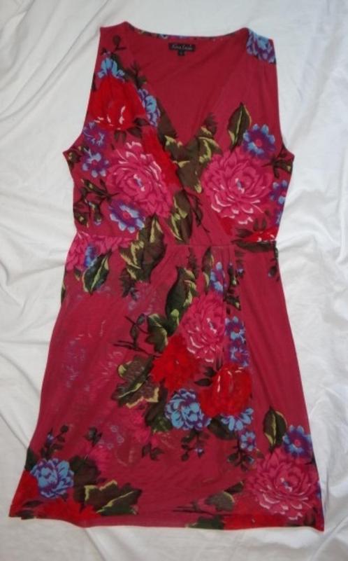 Leuke roze/rood/blauw gebloemde KING LOUIE jurk, Kleding | Dames, Jurken, Gedragen, Maat 38/40 (M), Roze, Knielengte, Ophalen