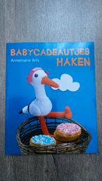 Annemarie Arts - Babycadeautjes haken, Boeken, Annemarie Arts, Ophalen of Verzenden, Breien en Haken, Zo goed als nieuw