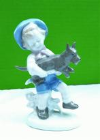 BEELDJE UIT DE JAREN 50 60 VINTAGE WDR JONGEN MET HOND, Verzenden, Zo goed als nieuw, Fantasy