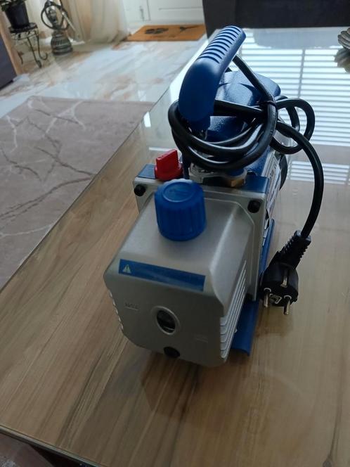 Vacuüm pomp compleet Te Huur, Witgoed en Apparatuur, Airco's, Zo goed als nieuw, Wandairco, Koelen en Ontvochtigen, Ophalen of Verzenden