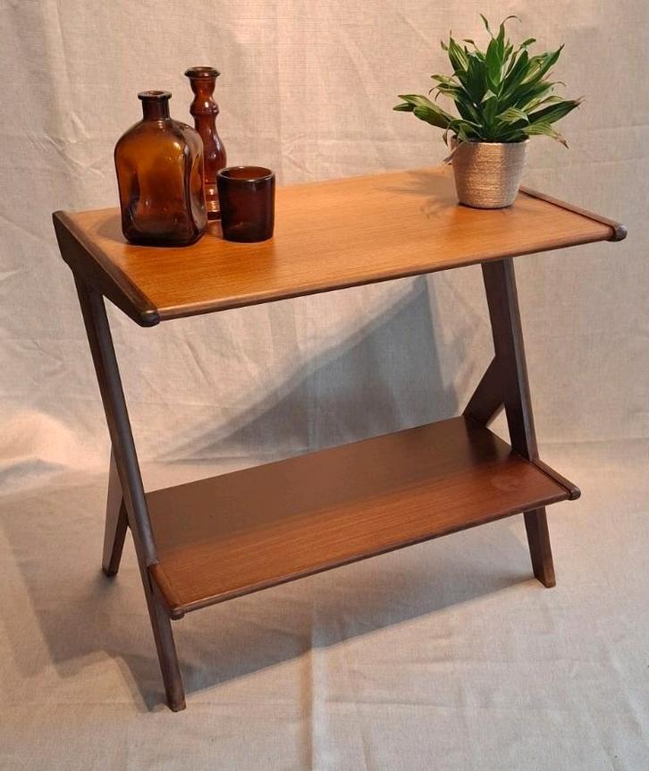 Vintage Audiomeubel Louis van Teeffelen, Huis en Inrichting, Tafels | Bijzettafels, Gebruikt, Rechthoekig, 60 cm of meer, Minder dan 55 cm