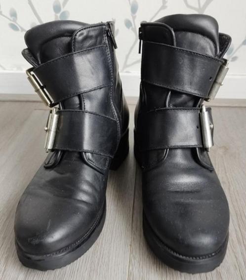 MISS BEHAVE Zwarte, Leren Enkellaarsjes maat 38, Kleding | Dames, Schoenen, Zo goed als nieuw, Lage of Enkellaarzen, Zwart, Ophalen of Verzenden