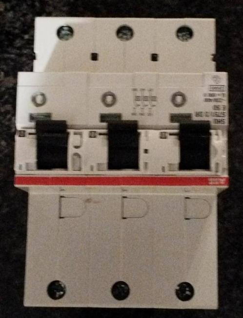 Weidmüller  overbespanningsbeveilig 3+ NIEUW, Hobby en Vrije tijd, Elektronica-componenten, Nieuw, Ophalen of Verzenden