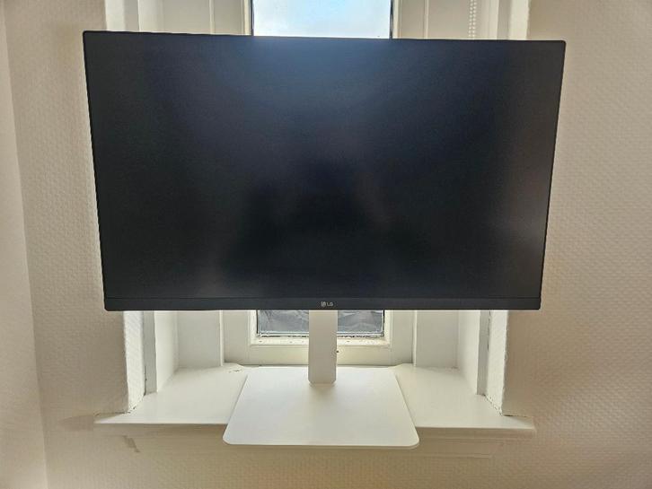 LG Monitor - 27US550-W - IPS - 60Hz - 3840x2160 (4K), Computers en Software, Monitoren, Zo goed als nieuw, 60 Hz of minder, DisplayPort