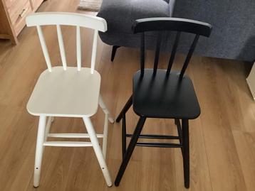 IKEA Kinderstoel- Wit & Zwart beschikbaar voor biedingen