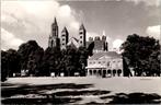 Maastricht - Vrijthof St. Servaaskerk en St. Janskerk (1969)