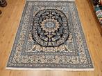 Vintage handgeknoopt perzisch tapijt nain 248x188, Info@SlatsAntiek.nl, Tweedehands, Perzisch, 150 tot 200 cm