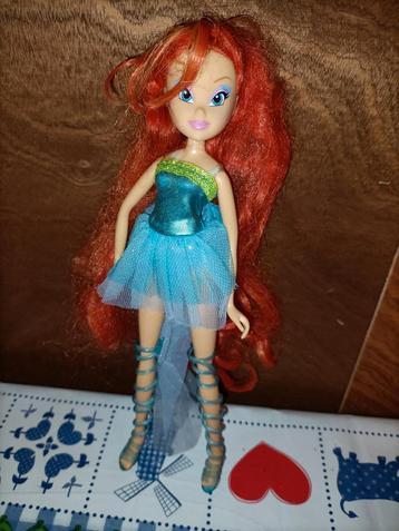 Rainbow Winx Club bloom fee prinses vuur pop  beschikbaar voor biedingen