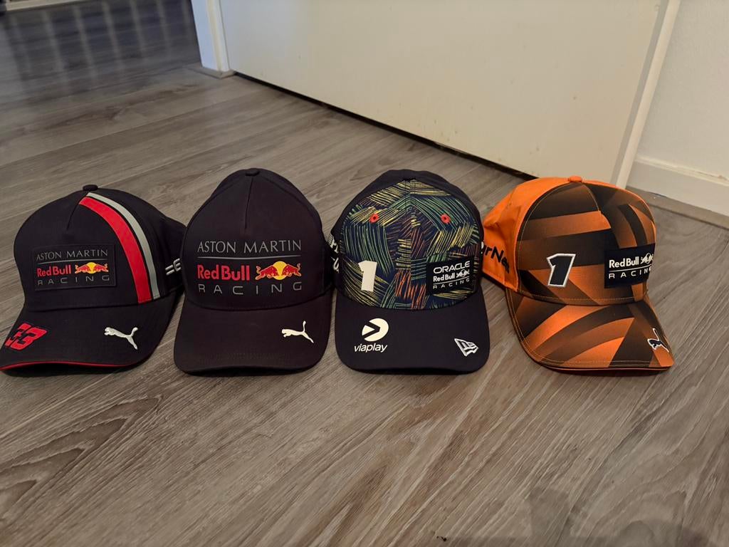 Max Verstappen petten, Ophalen of Verzenden, Zo goed als nieuw
