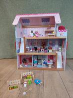 Leuk poppenhuis met veel (goki) accessoires en moestui, Ophalen, Zo goed als nieuw, Poppenhuis