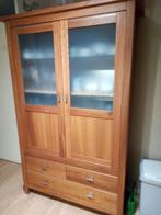 Massief kersenhouten 2 deurs kast, pracht exemplaar, Ophalen, Zo goed als nieuw