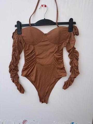Beige body top maat 36 (S) beschikbaar voor biedingen