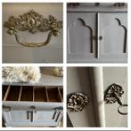 Antiek kastje, vintage kast brocante commode oud buffet VdlM, Huis en Inrichting, Kasten | Ladekasten, Ophalen, Oud klein dressoir taupe bruin buffetkast ondiep halkast sleets