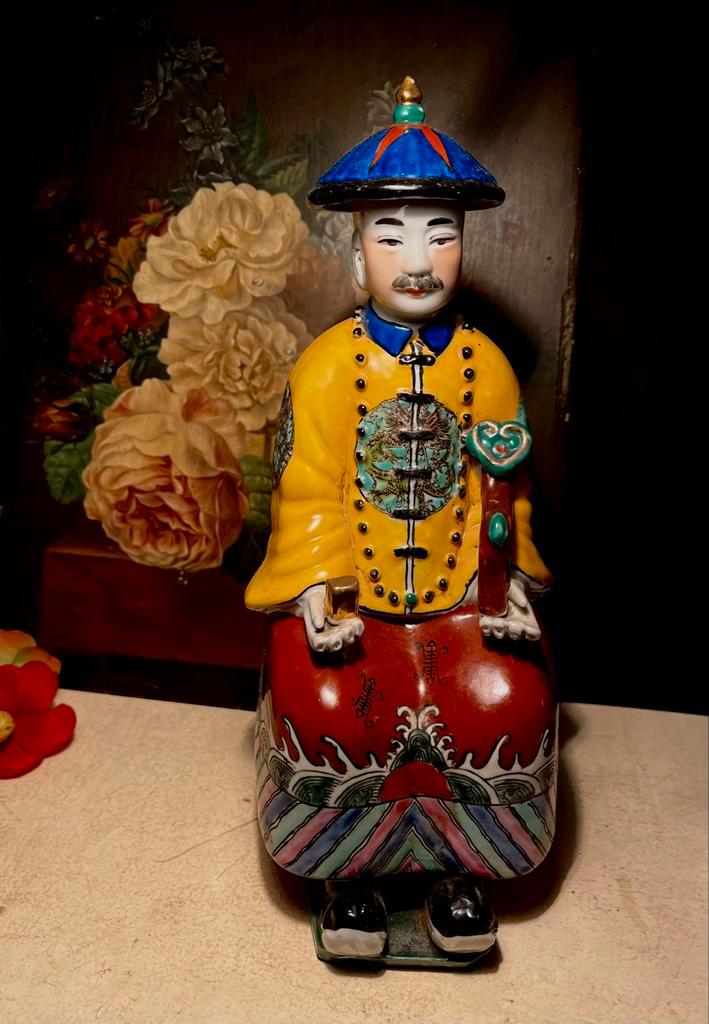 Antieke Chinese Keizerlijke Figuur. H 28 CM, Antiek en Kunst, Kunst | Niet-Westerse kunst, Verzenden