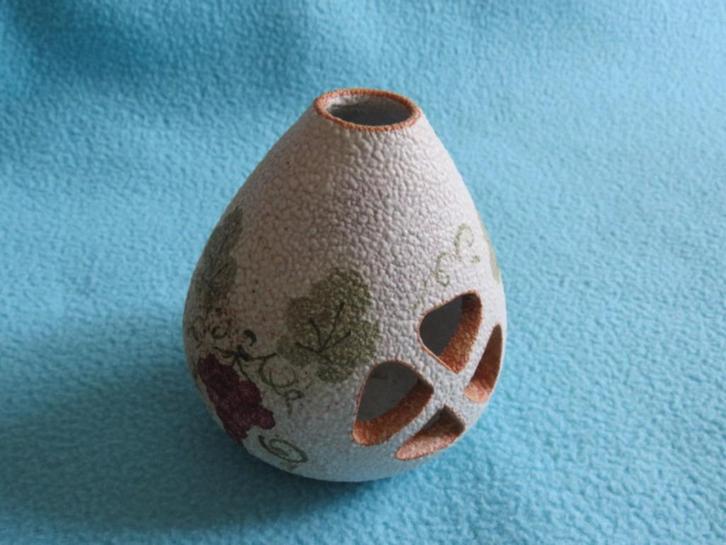 Vintage waxinelichthouder klavertje vier + druiven aardewerk, Antiek en Kunst, Curiosa en Brocante, Ophalen of Verzenden