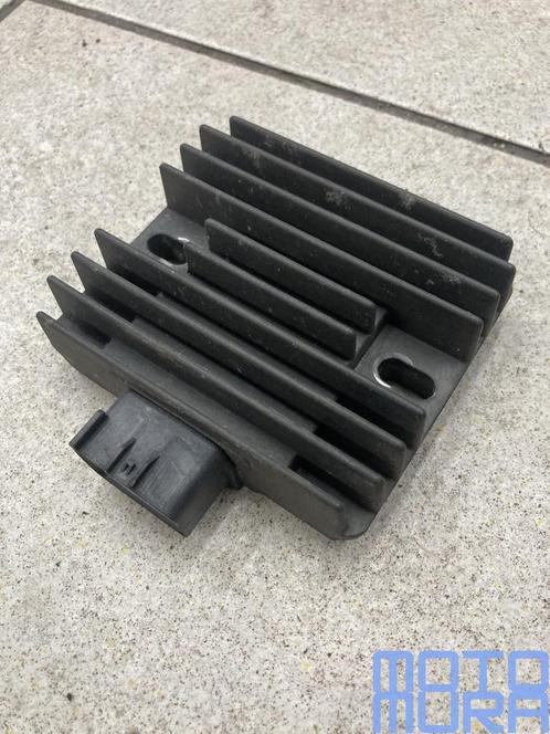 Spanningsregelaar voor de Yamaha R6 2006 2007 RJ11 rectifier, Motoren, Onderdelen | Yamaha, Gebruikt, Ophalen of Verzenden