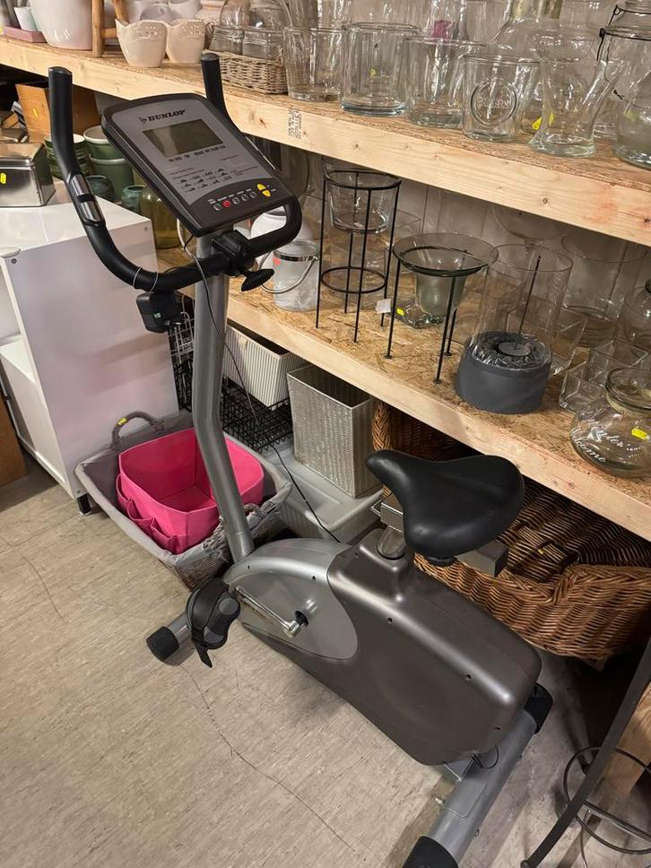 Dunlop Hometrainer - Zo goed als nieuw!, Sport en Fitness, Fitnessapparatuur, Zo goed als nieuw, Hometrainer, Benen, Metaal, Ophalen of Verzenden