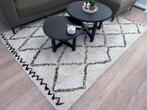 Varamin Vloerkleed Crème/Zwart, Huis en Inrichting, Stoffering | Tapijten en Kleden, Ophalen, 150 tot 200 cm, 200 cm of meer, Zo goed als nieuw