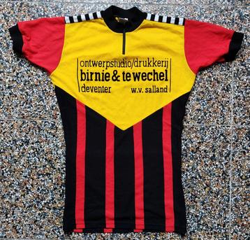 Wielershirt W.V. Salland reclame Birnie & Te Wechel Deventer beschikbaar voor biedingen