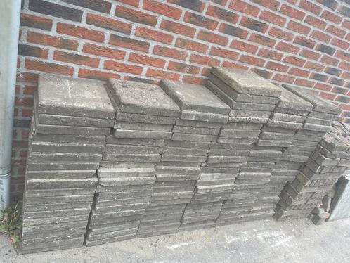 Gratis tuintegels , klinkers , waaltjes 30x30 etc, Tuin en Terras, Tegels en Klinkers, Zo goed als nieuw, Klinkers, Beton, 10 m² of meer