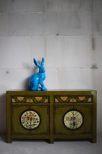 Uniek Olijfgroen Stoer Dressoir Kleurrijke Vintage Look Kast, Huis en Inrichting, Werelds Uniek Stoer Chinees Kleurrijk Oosters Vintage Style Puur