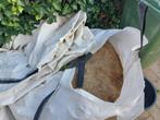 Gratis af te halen: Zand 1 kuub wit en 1.5 kuub wit/zwart, Tuin en Terras, Zand, Ophalen, Gebruikt, Ophoogzand